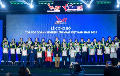 CÔNG TY CỔ PHẦN TÔN THÉP VIỆT PHÁP VINH DỰ NHẬN GIẢI THƯỞNG TOP 500 DOANH NGHIỆP LỚN NHẤT VIỆT NAM (VNR500)